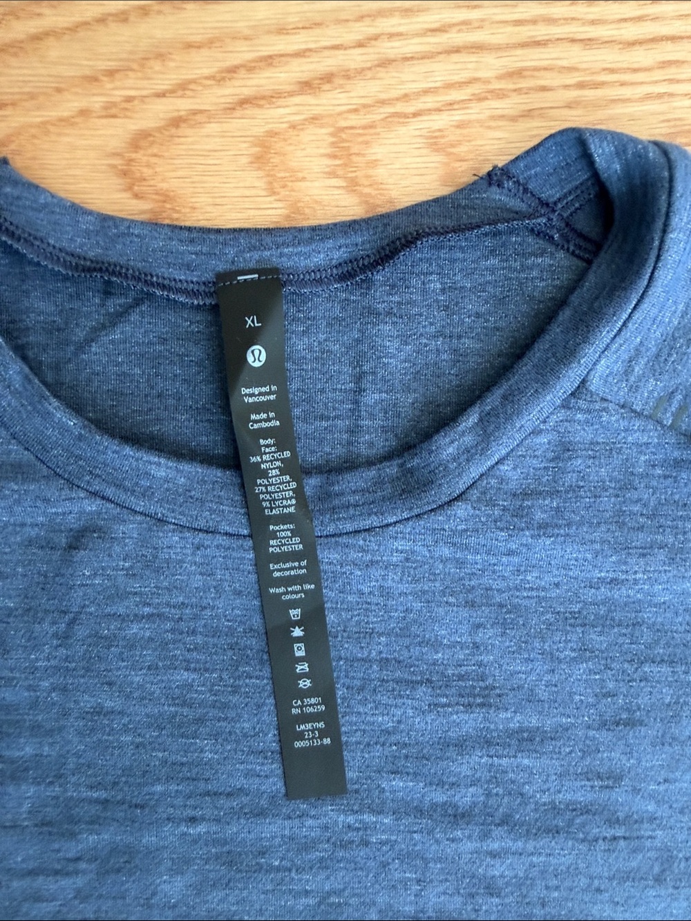 lululemon athletica Men's Long Sleeve Crew - Heathered Navy - Picture 6 of 6